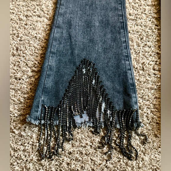 Buckle Blue B Collection Rhinestone Fringe Cropped Flare Jeans – Size Small - Picture 7 of 15